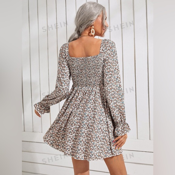 SHEIN Ditsy Brown Floral Smocked Bodice Boho Dress Sz 4 - Picture 2 of 9